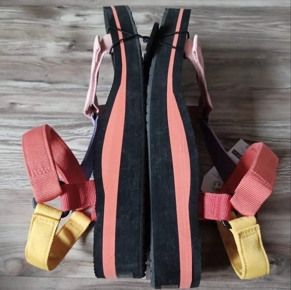 Time and Tru Women's Platform Nature Sandal Colorful Straps